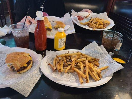 Cheeseburgers & fries. I had a side of cheese.