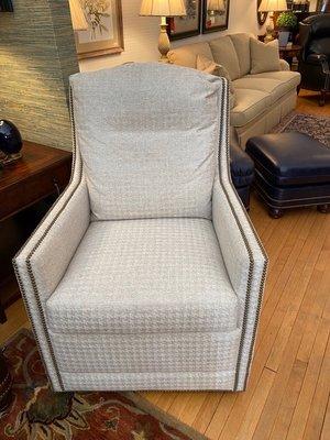 Love this  swivel rocker