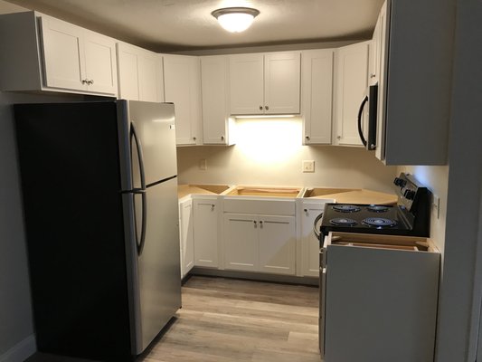 Condo kitchen before granite