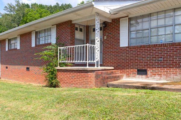 307 Andrews Street
Rossville, GA 30741
(Parsonage)
Listed at $625,000.00