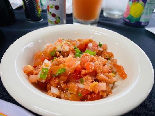 Lomi lomi salmon