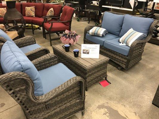 Looking to give your backyard a makeover? Come in and choose from our new selection of Outdoor Patio sets and Propane Fire-Pit sets