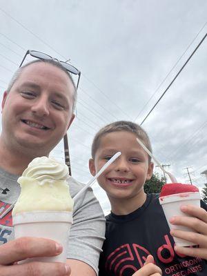 Small ice and medium gelati. These are huge.