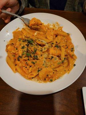 Penne pasta with shrimp in vodka sauce