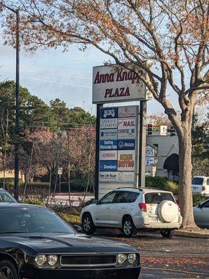 Anna Knapp Plaza, Mount Pleasant