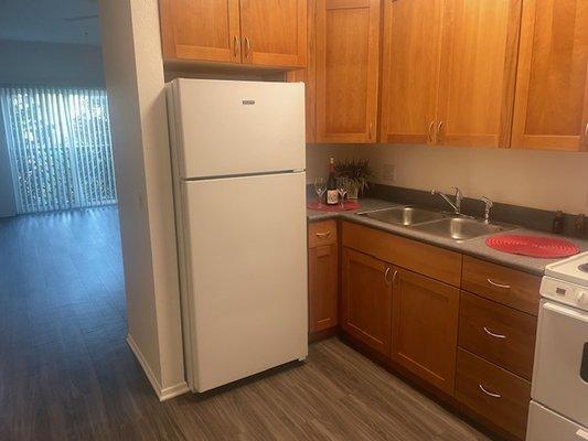 1bd 1ba includes all appliances /Central AC