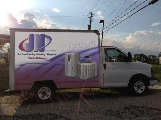 Our team offers air conditioning, heating and electrical services in Hart County and the surrounding area.