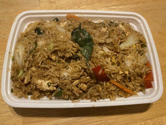 Basil fried rice with chicken