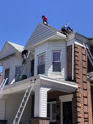 Roofing gutters Flat roof installation