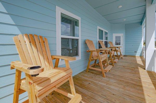 Outdoor seating on the deck and downstairs offers plenty of outdoor seating to enjoy the cool bay breeze.