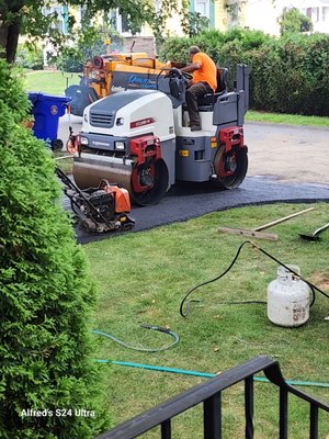 5 ton roller used to pack gravel and asphalt.