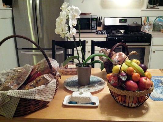 Delicious breakfast goodies and fresh flowers are always provided.