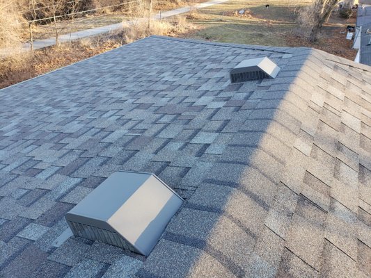 We specialize in Commercial Roofing projects!