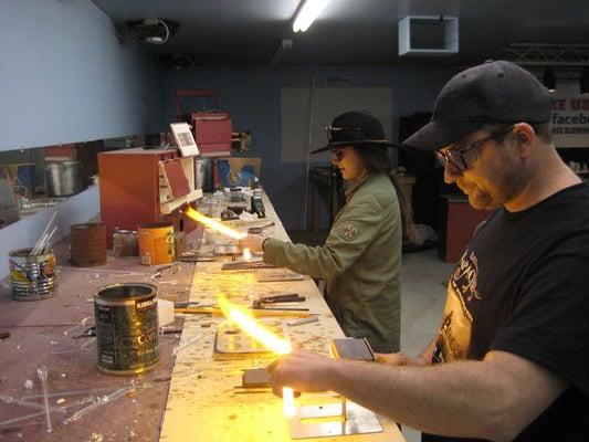 Beginner's glass class with a full class.  (Only teach a maximum of 2 at a time)