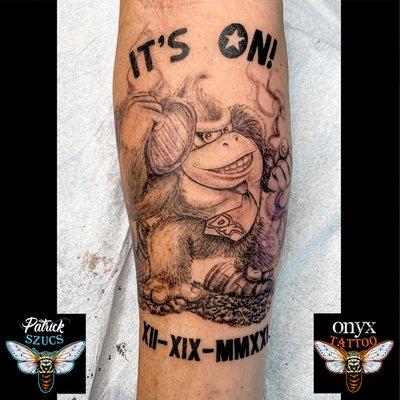 Donkey Kong Tattoo
 
 #donkeykong #donkeykongtattoo #finlinetattoo