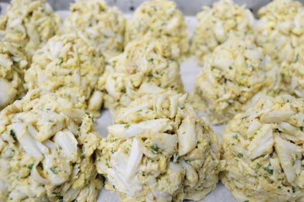 Maryland Lump Crabcakes