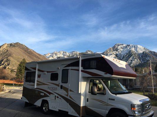 Winnebago rv for rent!!