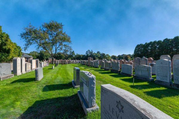 Pride of Lynn Cemetery/Chevra Mishna Cemetery