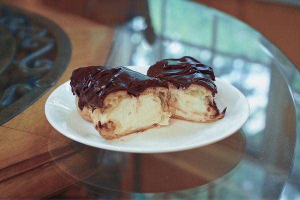 inside of eclair