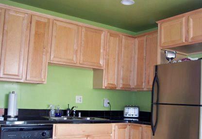 Newer kitchen cabinets and granite countertops