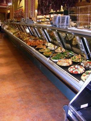 Sixty-two feet of pasta salads and other deli-deliciousness at Uncle Giueseppe's!