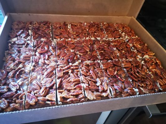 Pecan caramel bar