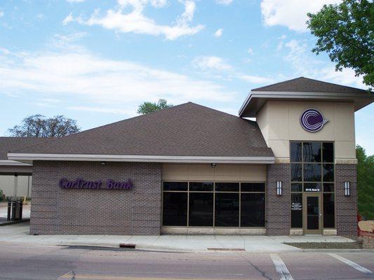 Outside view of CorTrust Bank in Vermillion, SD