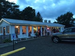 Roadside Food Stand / Restaurant