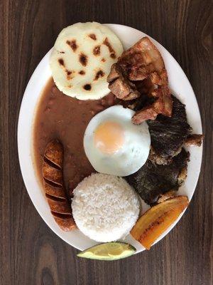 Bandeja paisa omg so good