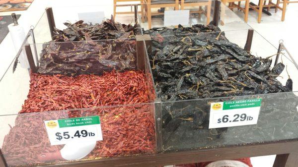 Bulk chiles.