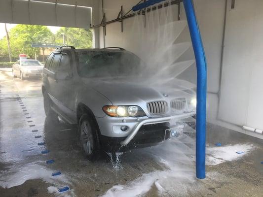 This is the best auto car wash in Martin County!