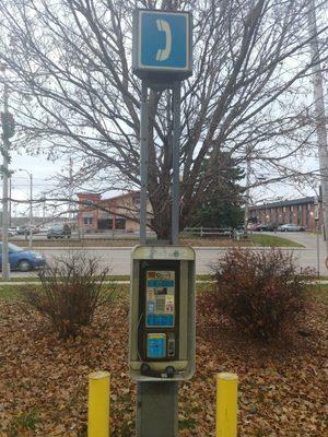 Wow a pay phone!!  ShellCudahy WI