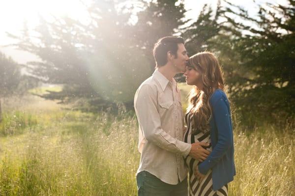 Maternity photos in the rain at Laguna Lake in San Luis Obispo.