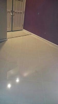 Marble floor laid a diagonal