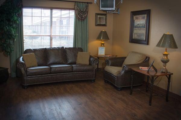 Legend Oaks Healthcare and Rehabilitation - South San Antonio Sitting Area