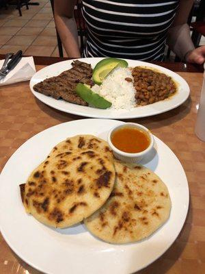 Incredible tasty food! Now called "the princess restaurant". Great place to get a quick bite, you can bring the family for lunch/dinner!