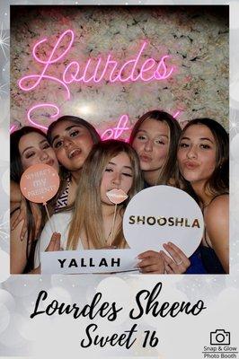 Photo booth & fun props!