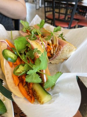 Combination cold cut banh mi