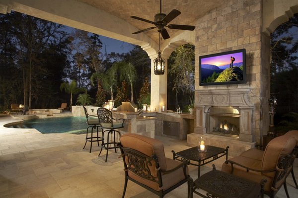 Outdoor entertainment and landscape lighting