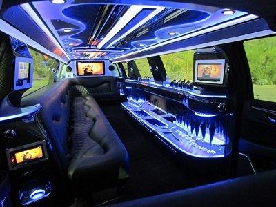 20 Passenger Escalade Limo