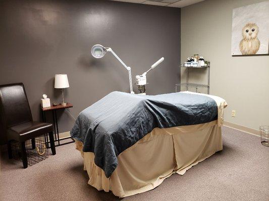 A relaxing facial awaits you. Waxing services from head to toe. Revamp your toes with a dry pedicure.  All in this spa room.