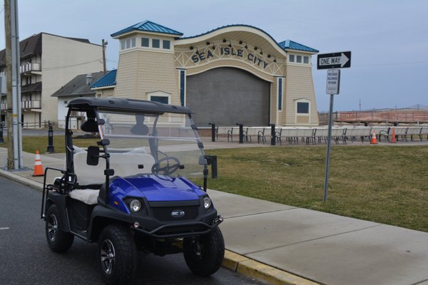 4 seat golf cart at excursion park