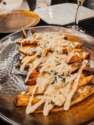 Loaded crab fries