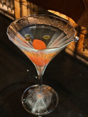 One of the best dirty martinis I've ever had. Dirty Elia