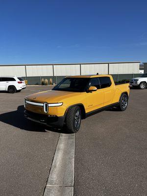 2022 Rivian R1T with full front end clear bra to help protect against rock chips, dirt, and the nasty Colorado weather!