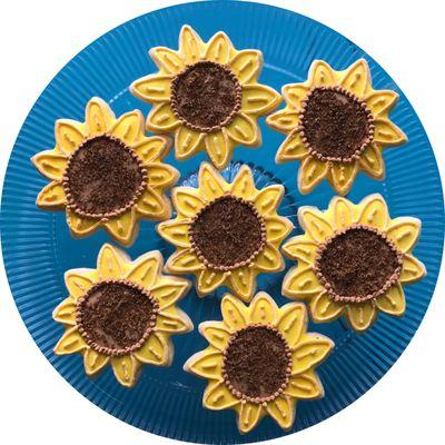 Sunflower cookies to celebrate Kansas Day.