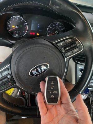 2017 kia Optima, all keys lost