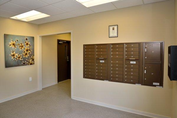 Belle Summit Lobby and Mailbox