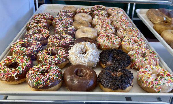 Classic cake donuts w/ sprinkles, chocolate, blueberry, glazed, crumb & coconut.