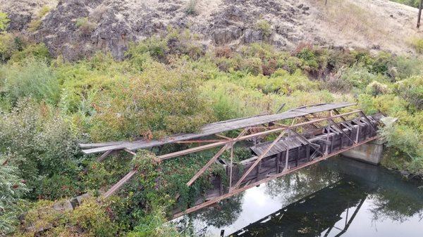 Abandoned bridge along the Naches pathway.